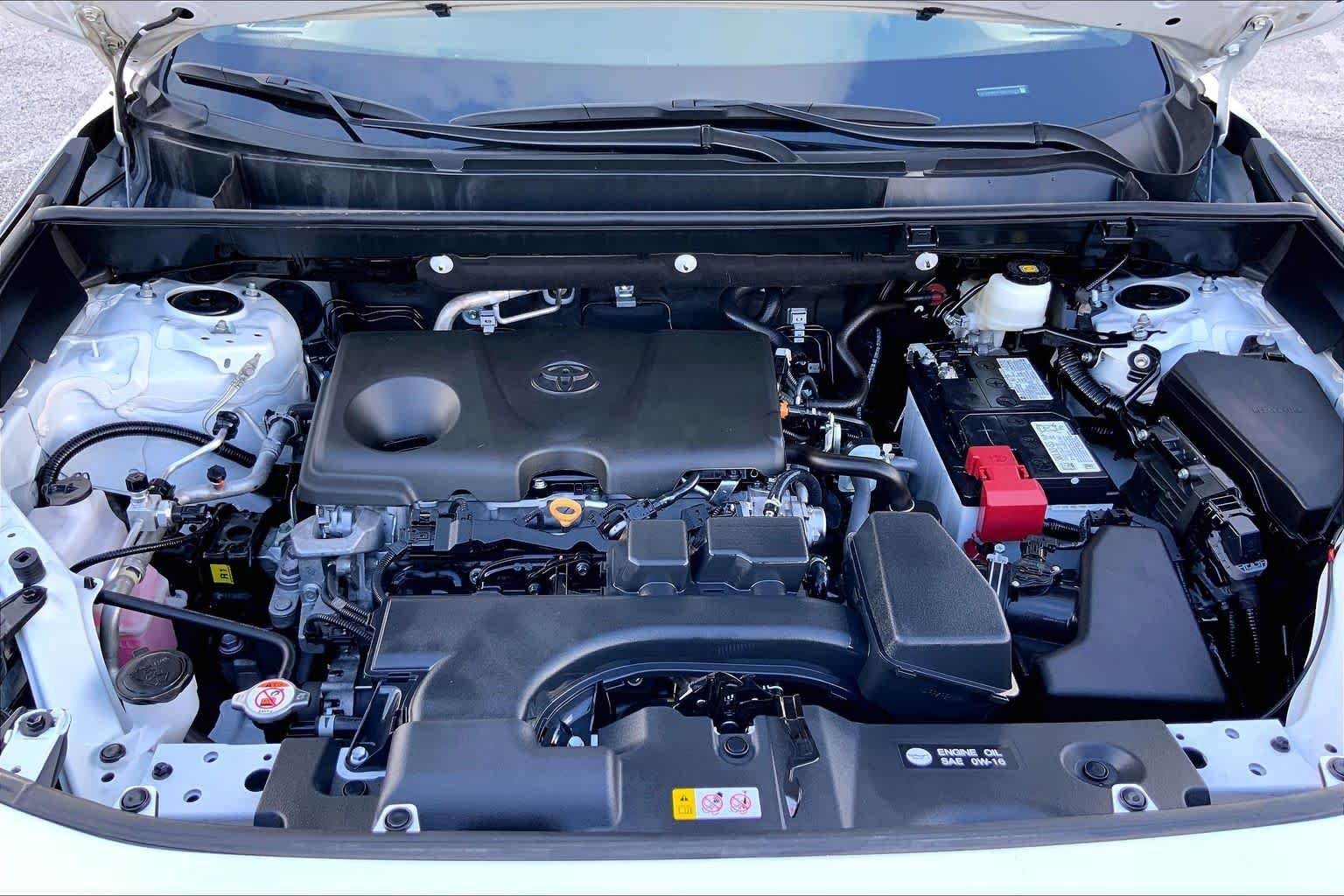 Used 2025 Ice Cap Toyota XLE image 31