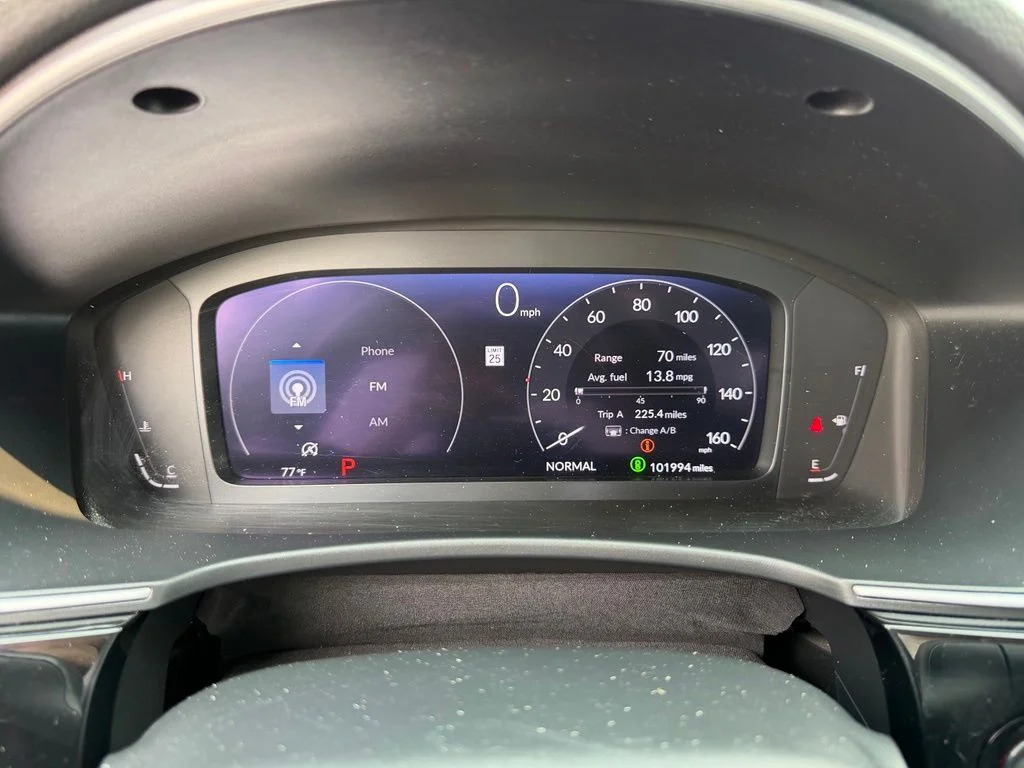 Used 2022 Sonic Gray Pearl Honda Touring image 21