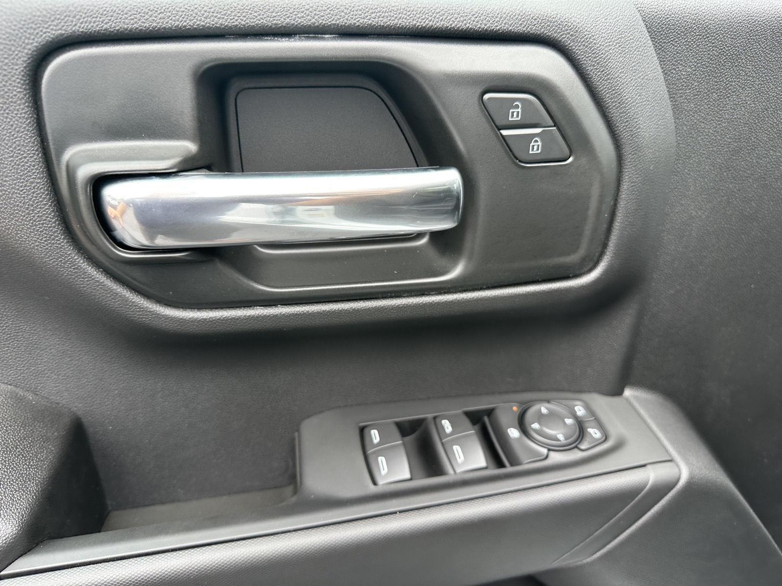 2026 Chevrolet Silverado 1500 Custom - Photo 25