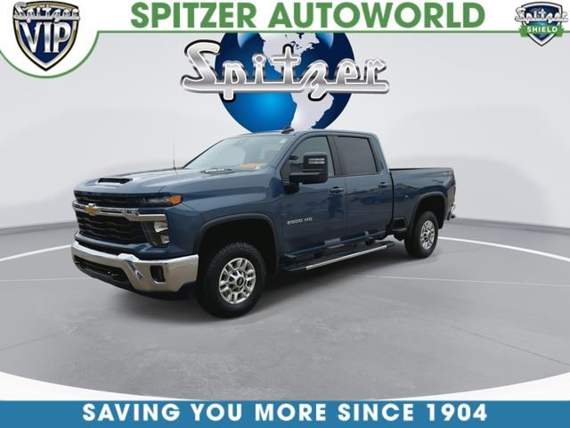 Used 2025 Lakeshore Blue Metallic Chevrolet LT image 5