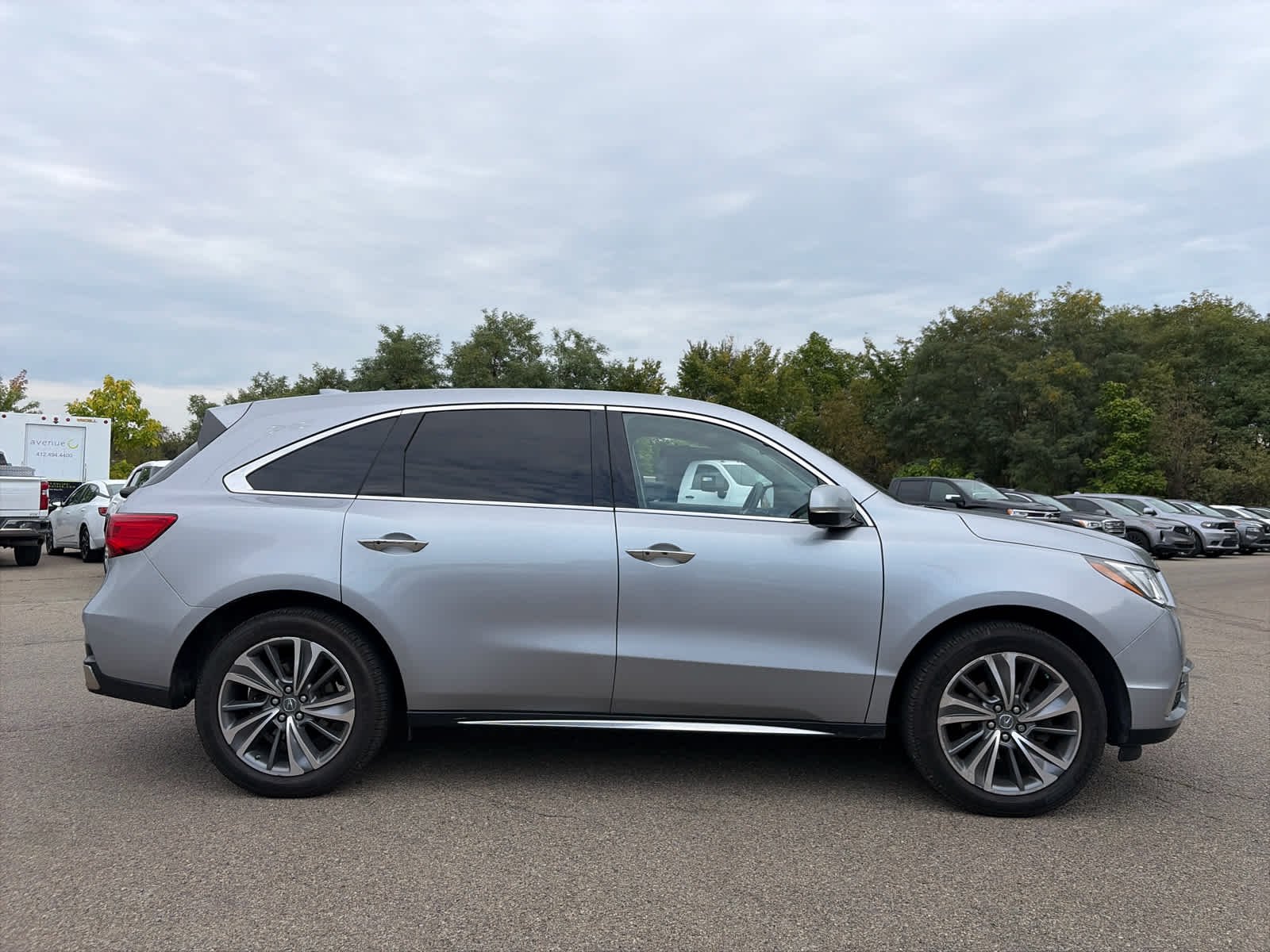 Used 2017 Lunar Silver Metallic Acura w/Technology Pkg image 3