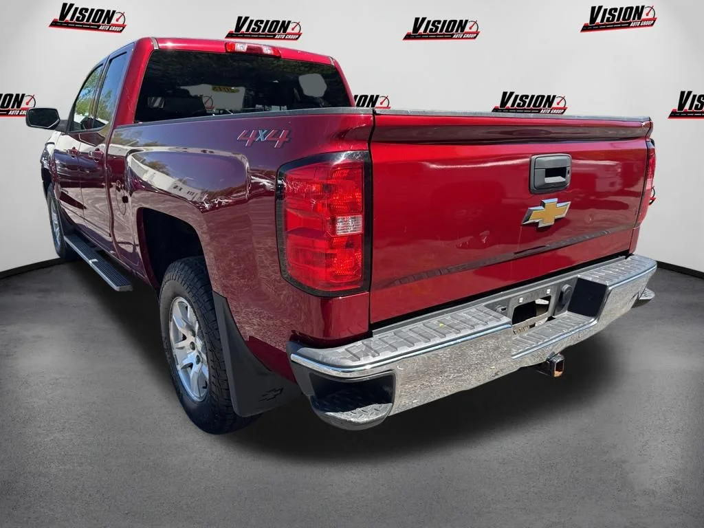 Used 2018 Red Chevrolet LT image 7