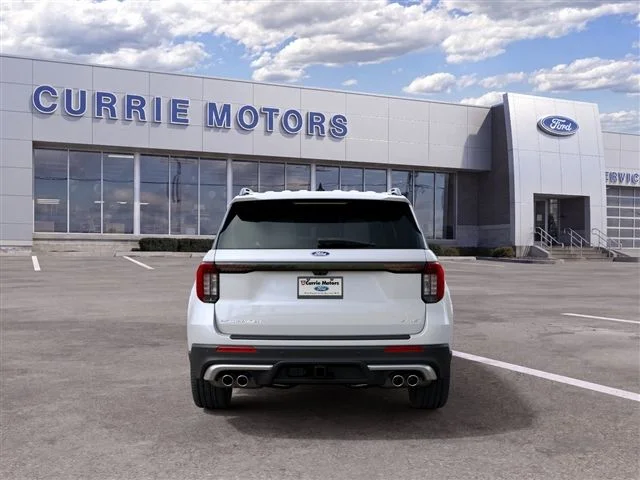 New 2027 Star White Metallic Tri-Coat Ford Platinum image 7
