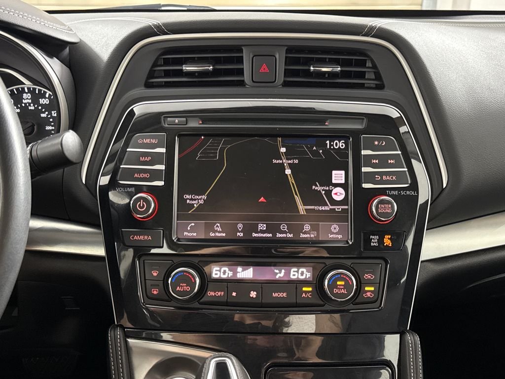 Used 2020 Silver Nissan 3.5 SV image 18