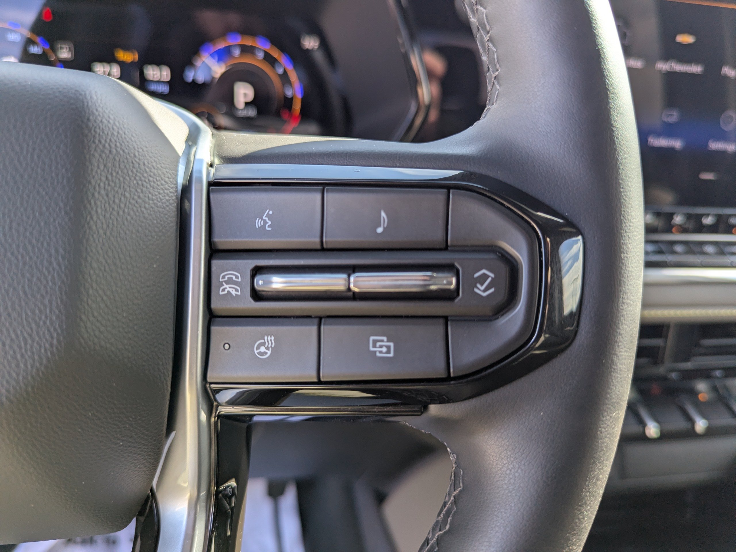 2026 Chevrolet Colorado ZR2 - Photo 17