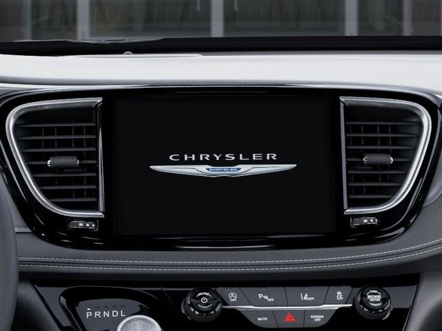 New 2026 Diamond Black Crystal Pearl-Coat Exterior Paint Chrysler Select image 20