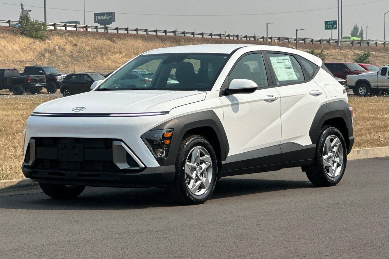 New 2027  Hyundai SE FWD image 7