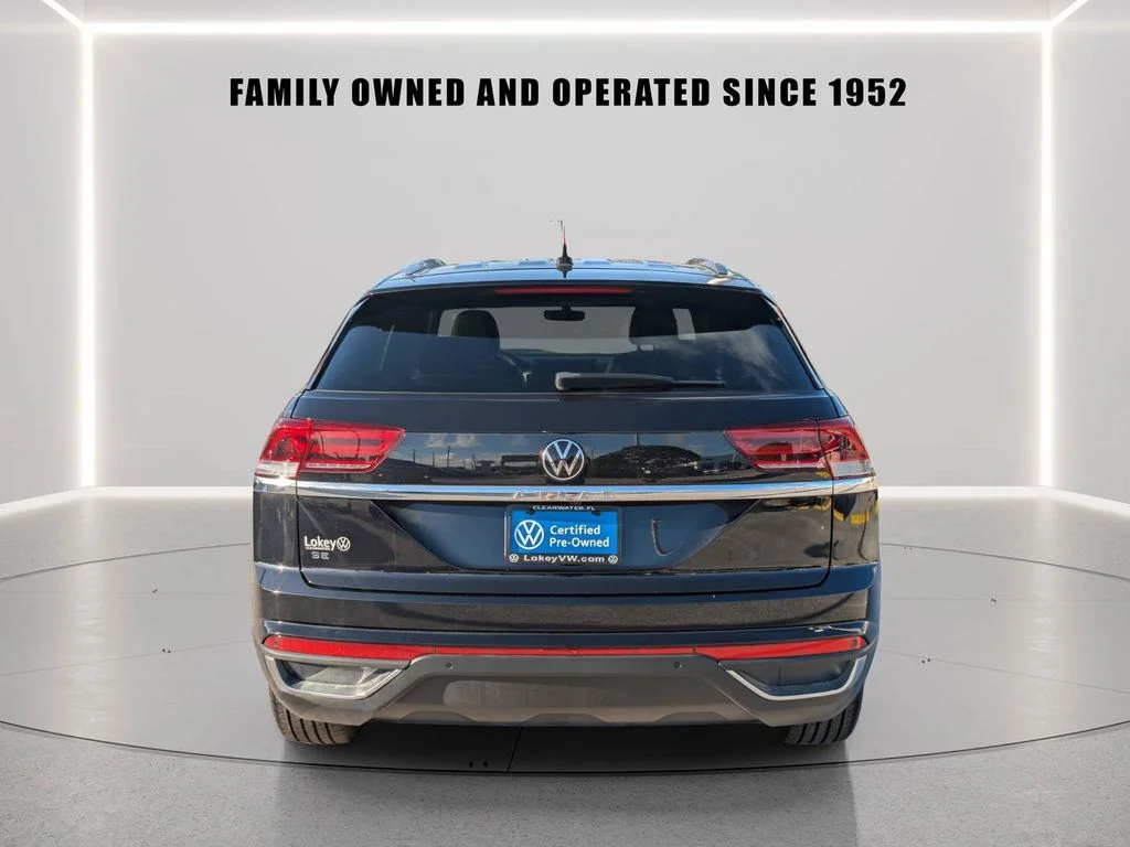 Used 2023 Black Volkswagen 2.0T SE w/Technology image 5