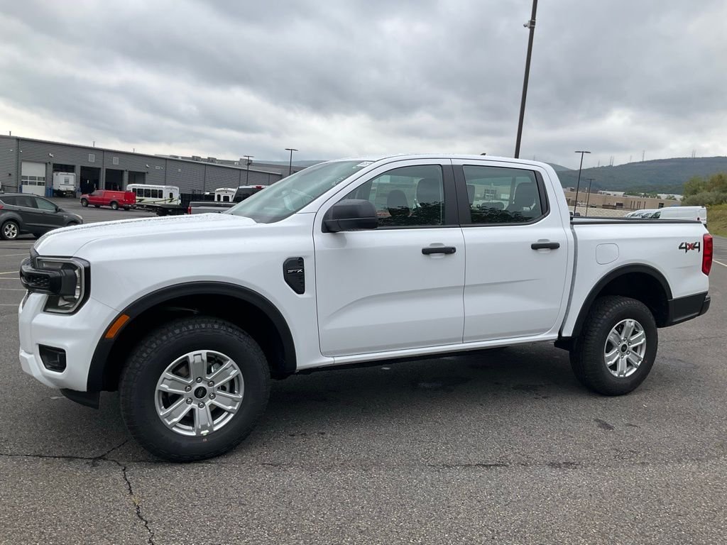 Used 2025 Oxford White Ford XL image 31