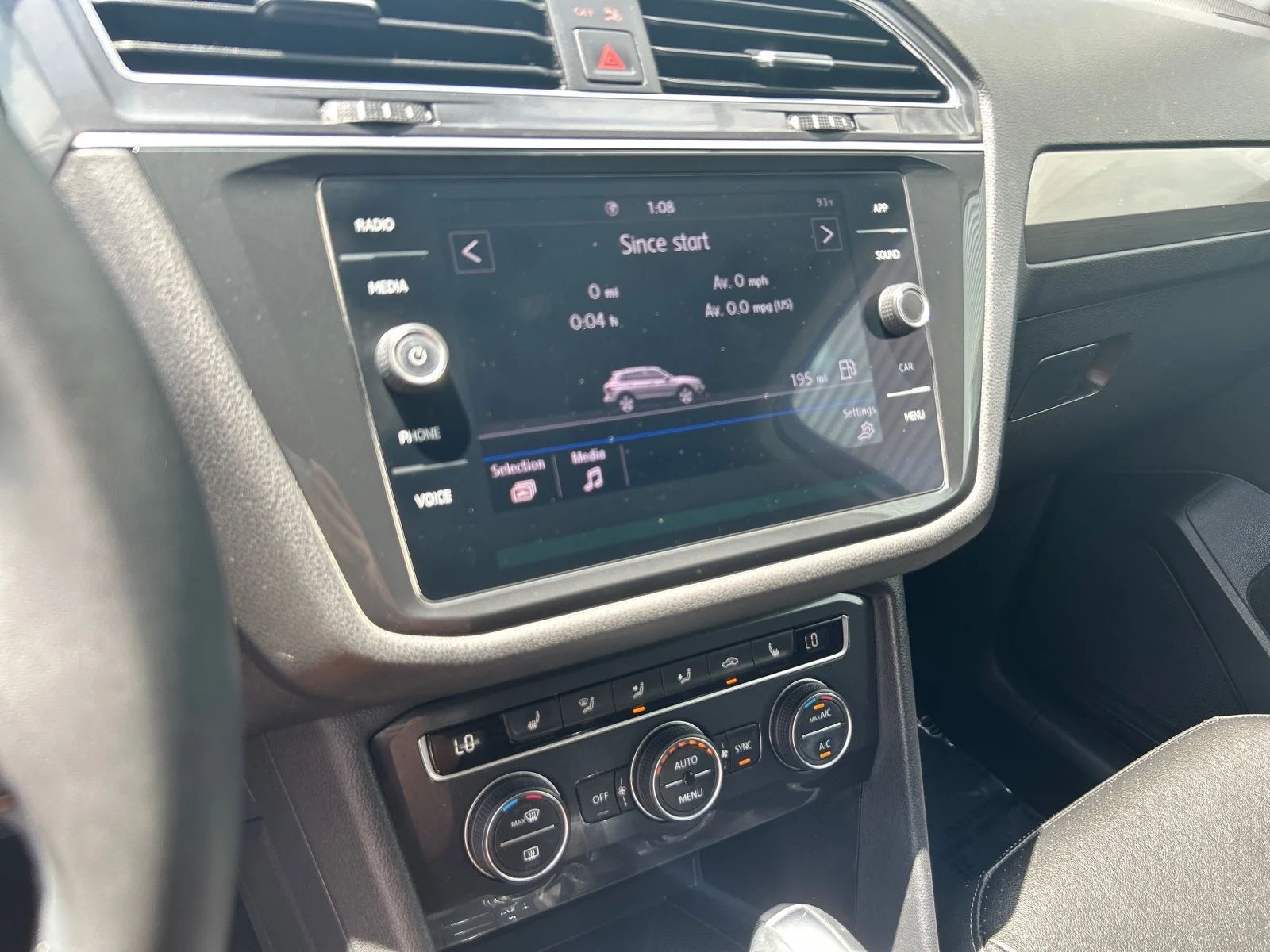 Used 2020 Pure White Volkswagen SE 4Motion image 13