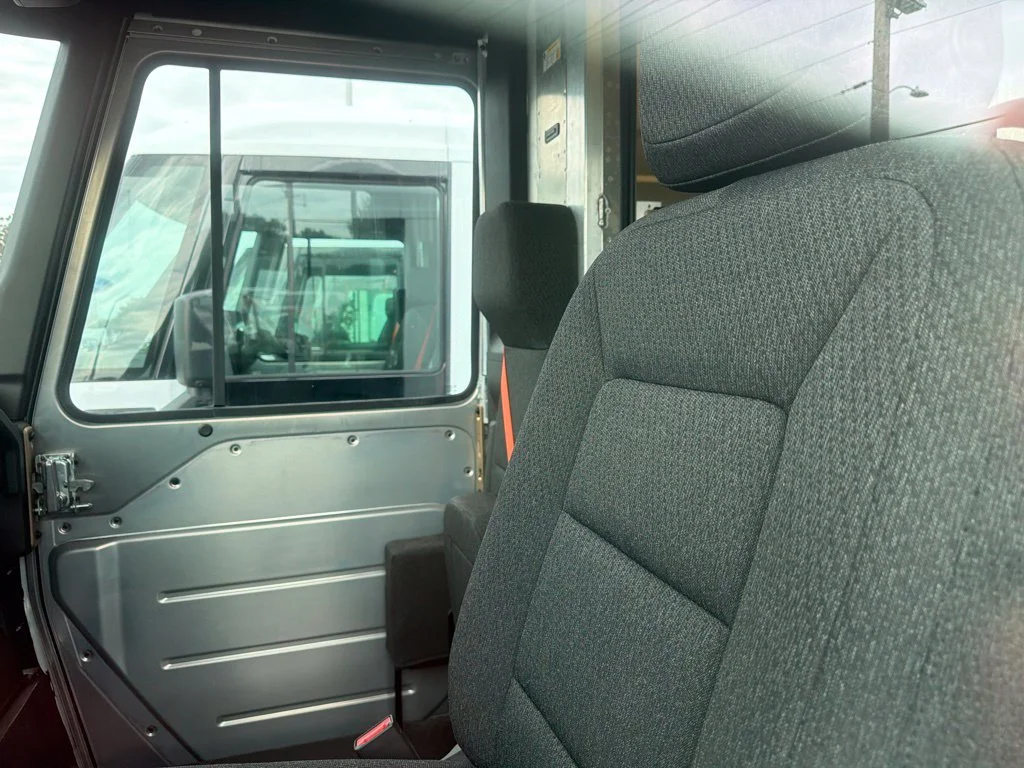 Used 2024 White BrightDrop Cargo image 13