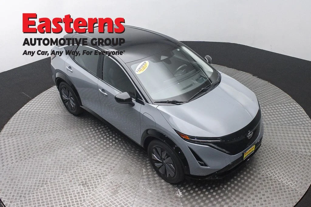 Used 2023 Gray Nissan ENGAGE image 3