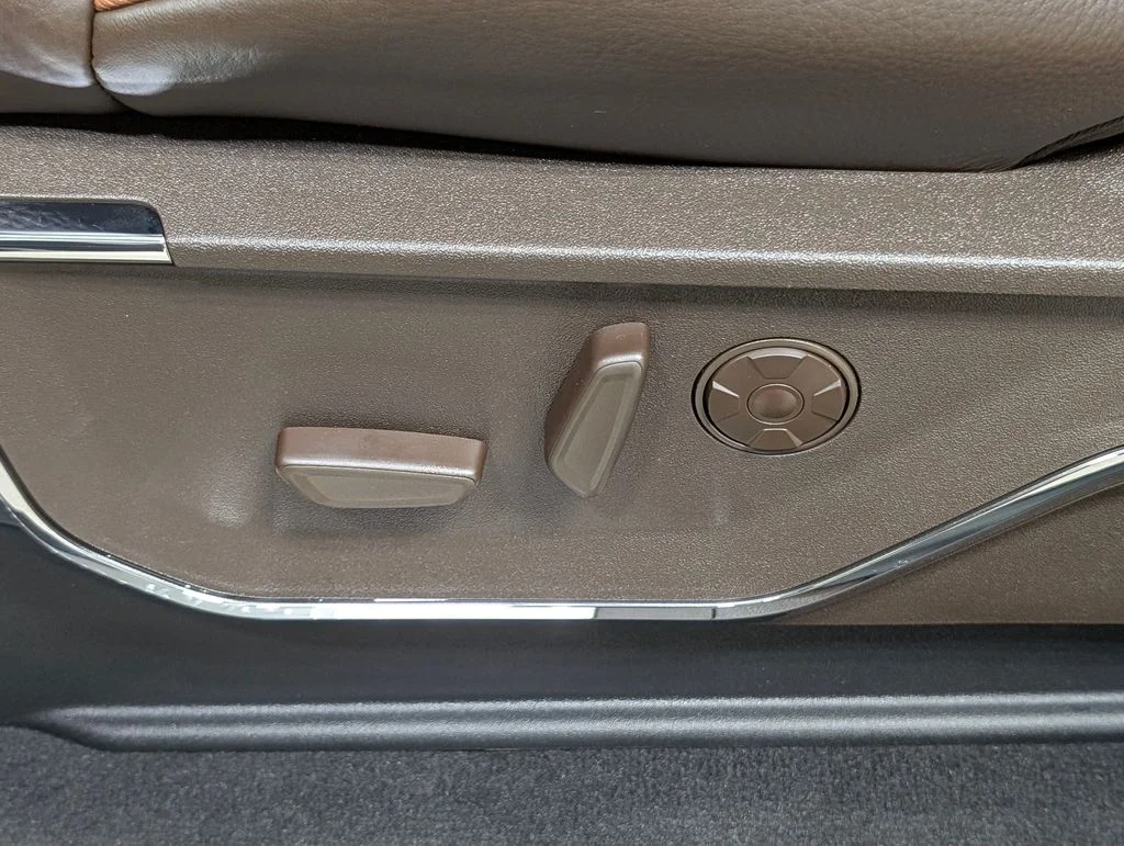 New 2026 Agate Black Metallic Ford F-350® King Ranch® image 14