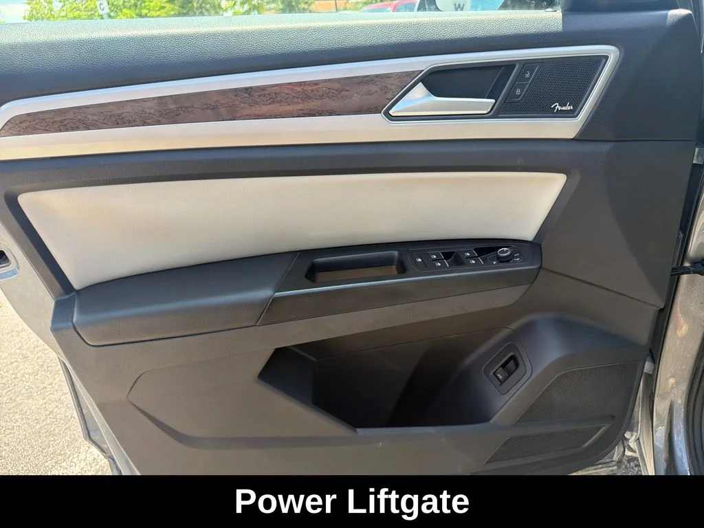 Used 2019  Volkswagen SEL Premium image 11