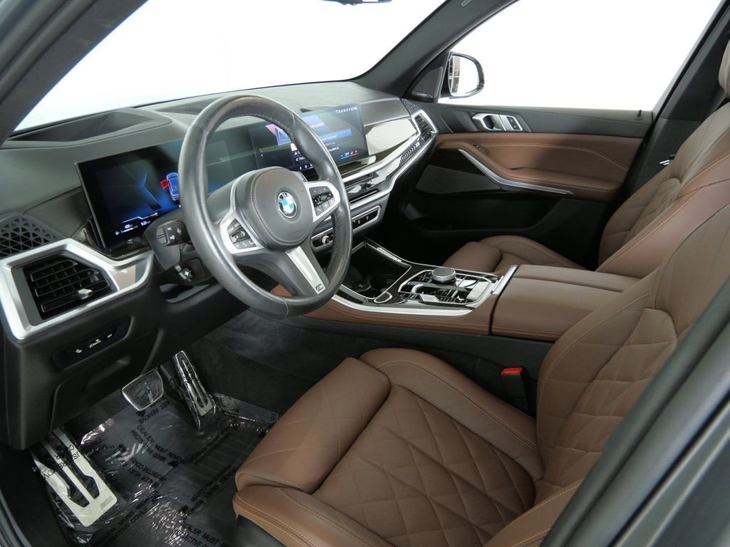 Certified Used 2024 Skyscraper Grey Metallic BMW xDrive40i image 40
