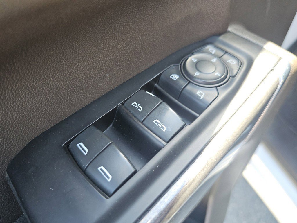 Used 2021 Summit White Chevrolet LTZ image 31