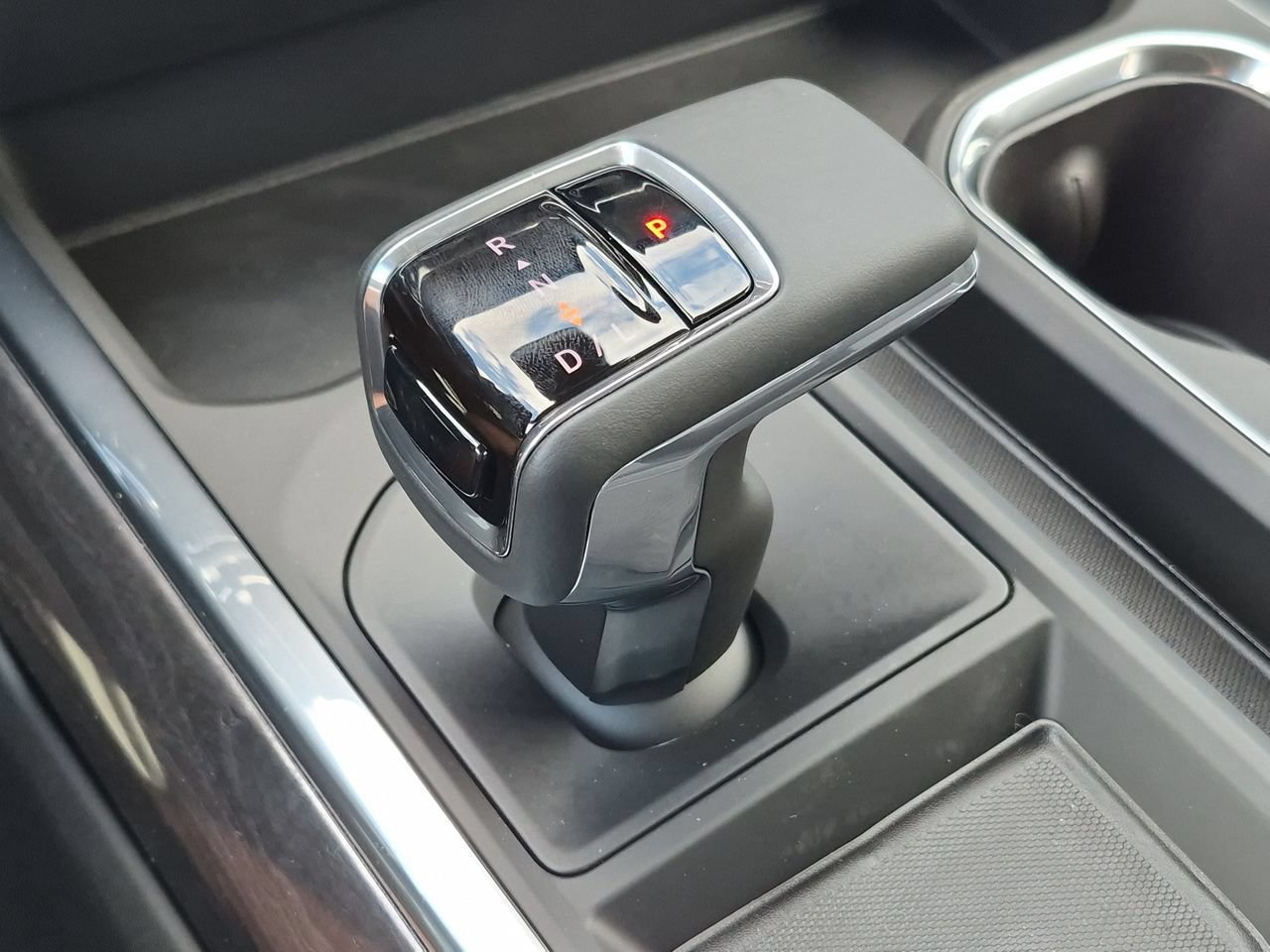 2026 Chevrolet Silverado 1500 LTZ - Photo 16