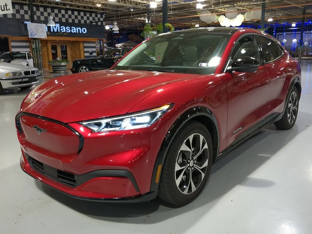 2021 Ford Mustang-Mach-e Premium's photo