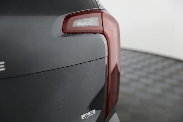 2024 Kia Telluride S - Photo 34