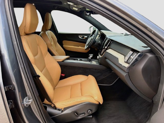 Used 2019 Gray Metallic Volvo Inscription image 16