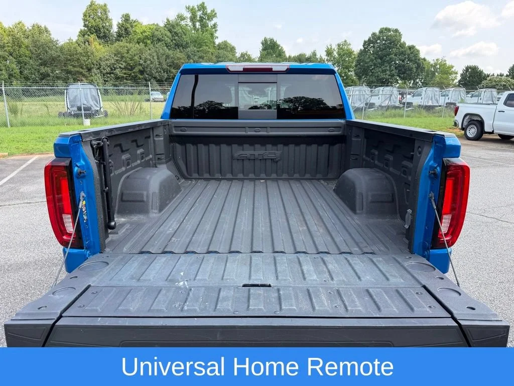Used 2022 DYNAMIC BLUE METALLIC GMC AT4 image 30