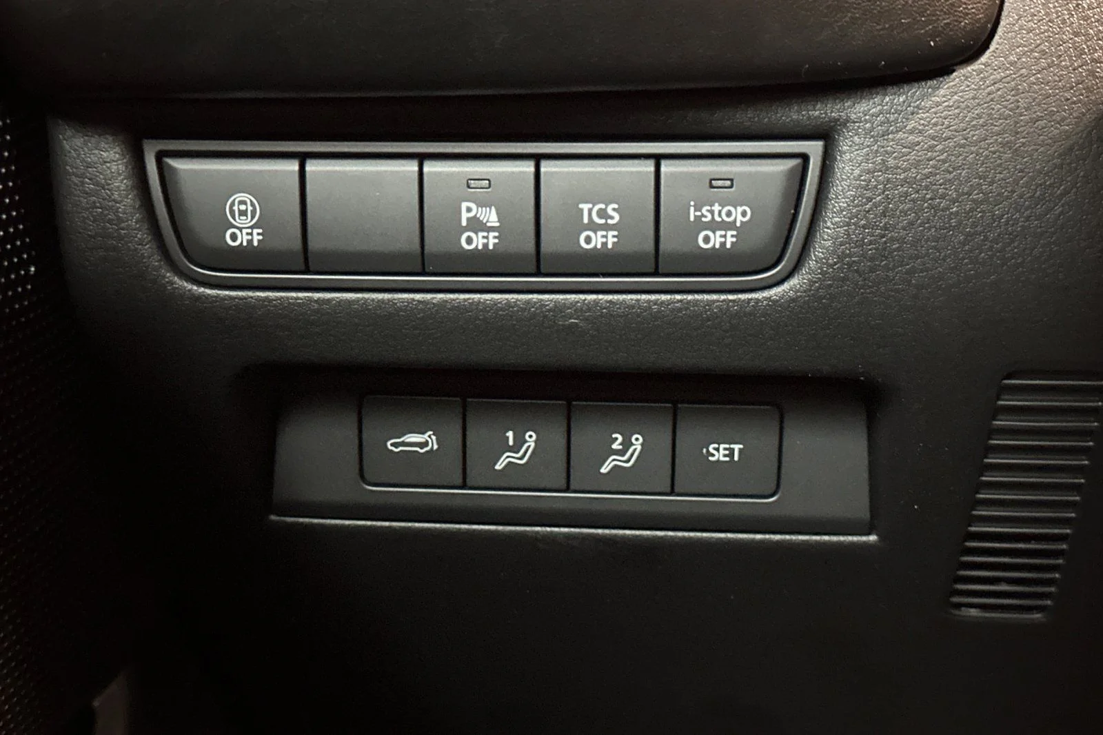 New 2026 Jet Black Mica Mazda 2.5 Turbo Meridian Edition AWD image 30