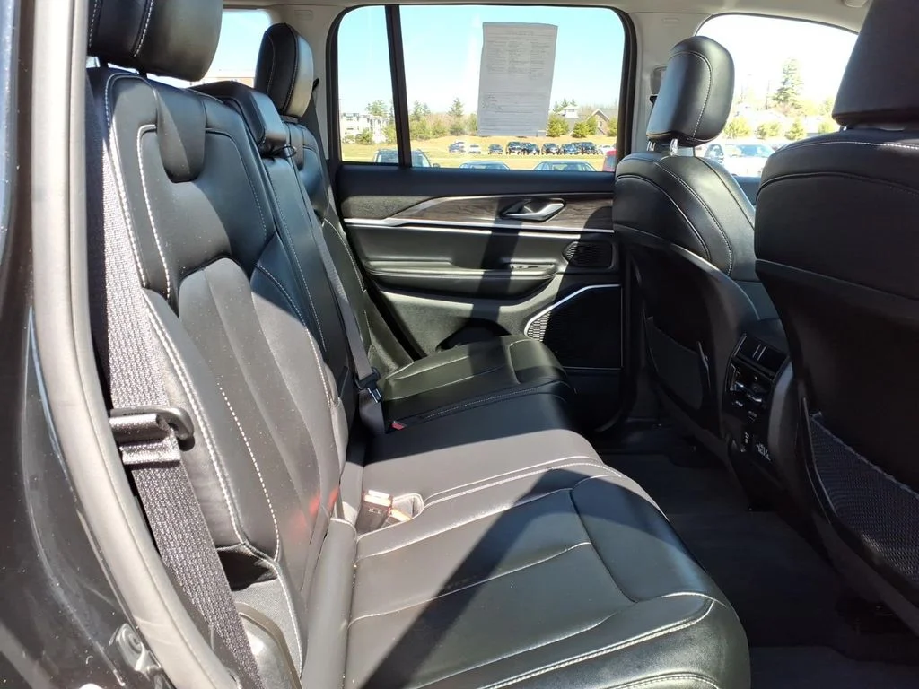 Used 2022 Black Jeep Limited image 7