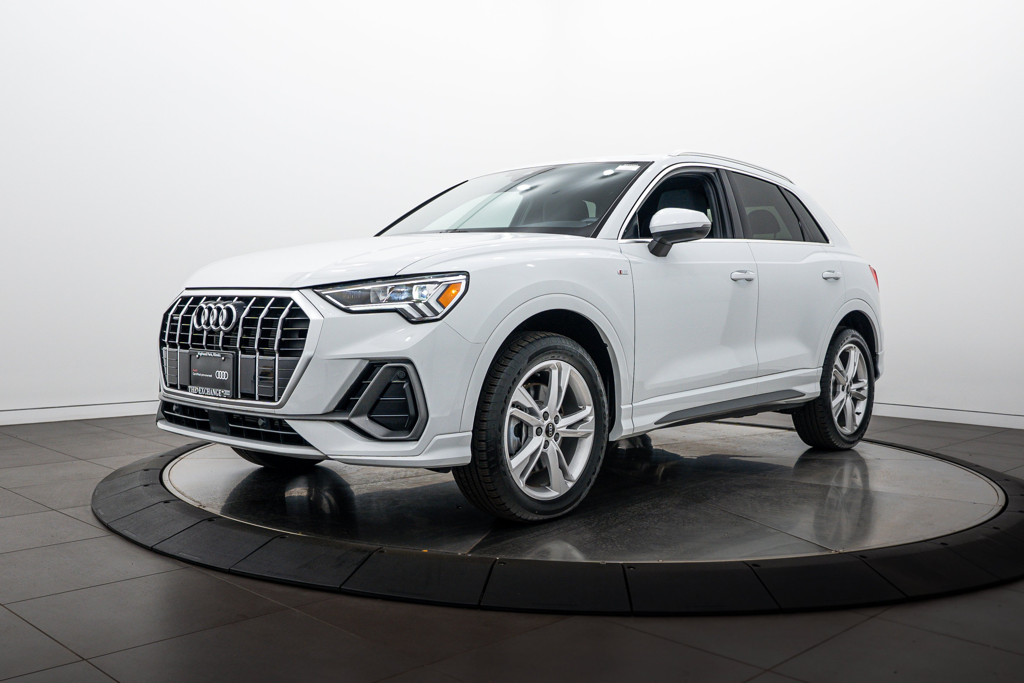 Certified Used 2023 Ibis White Audi S line Premium image 6