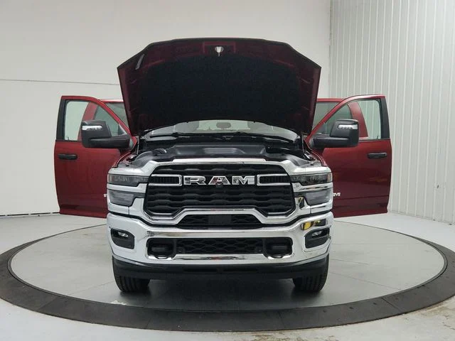 New 2026 Molten Red Pearl-Coat Exterior Paint RAM Big Horn image 10