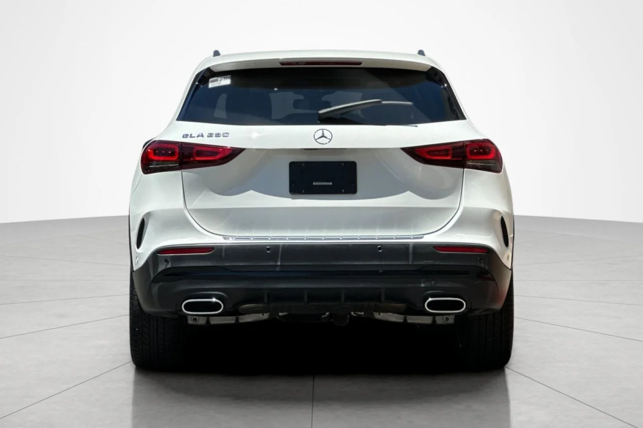 Certified Used 2023 Polar White Mercedes-Benz GLA 250 image 4