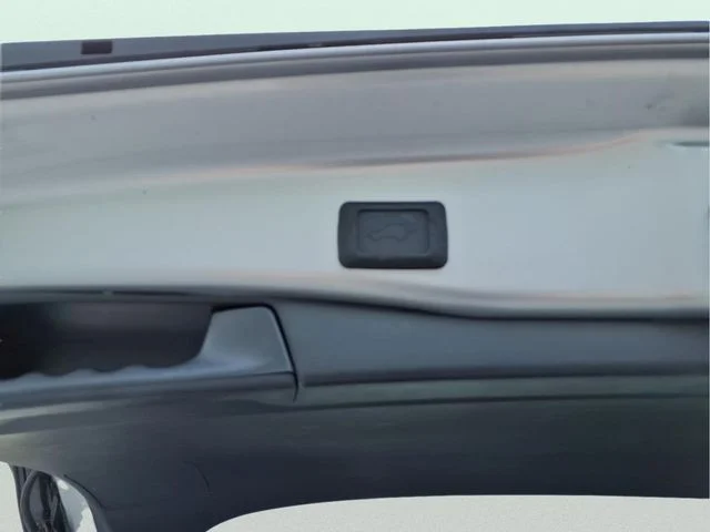 Used 2025 Silver Toyota XLE image 13