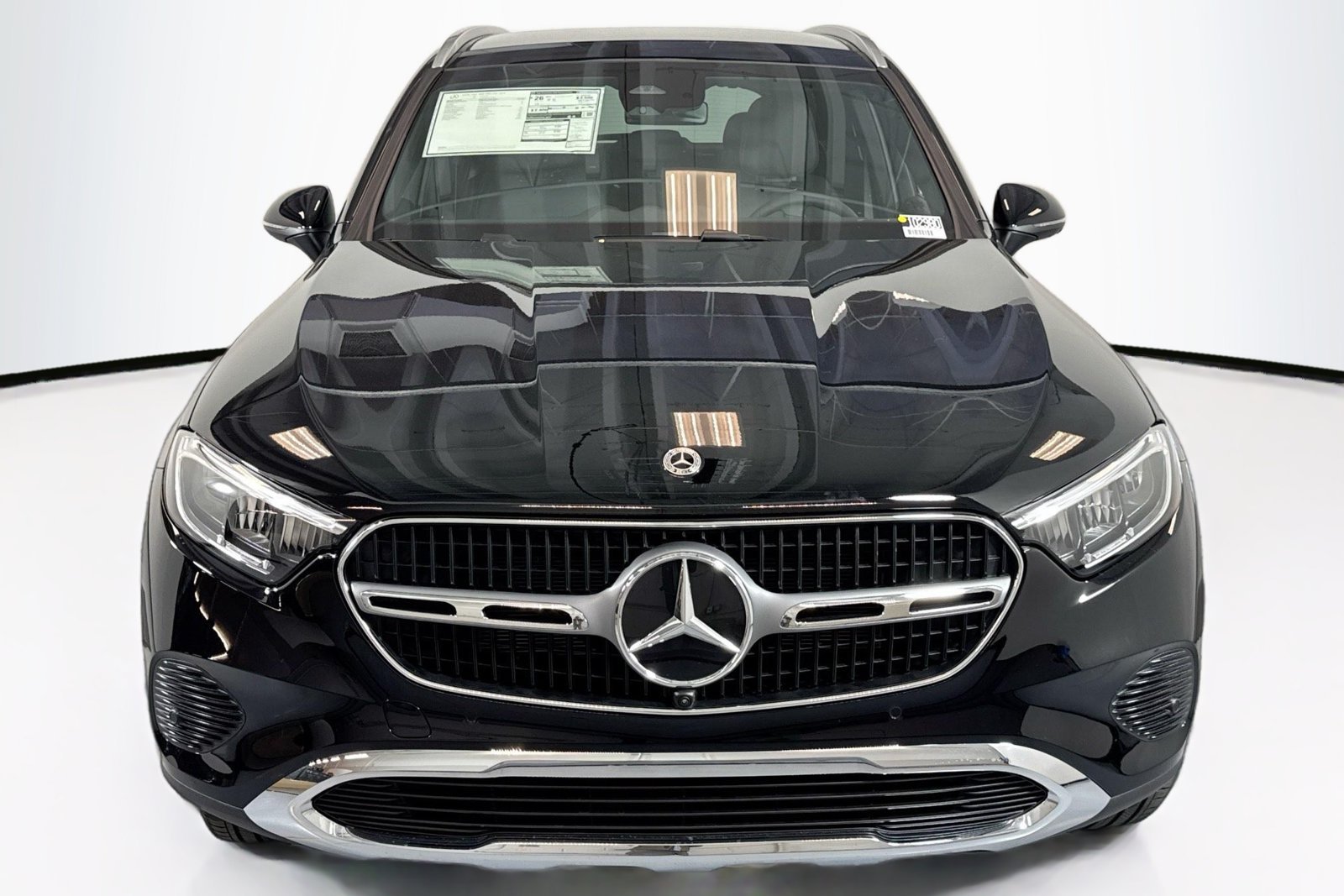 New 2026 Black Mercedes-Benz GLC 300 image 2