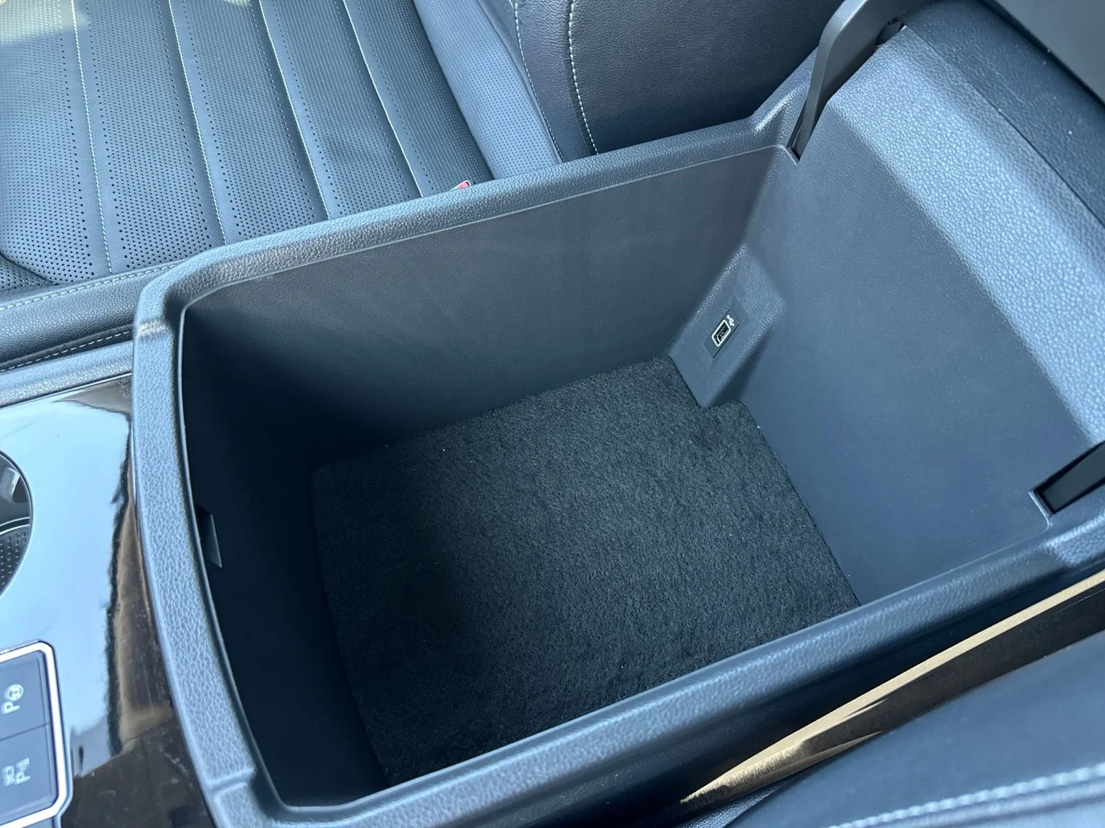 Used 2019 Gray Volkswagen SEL Premium image 83