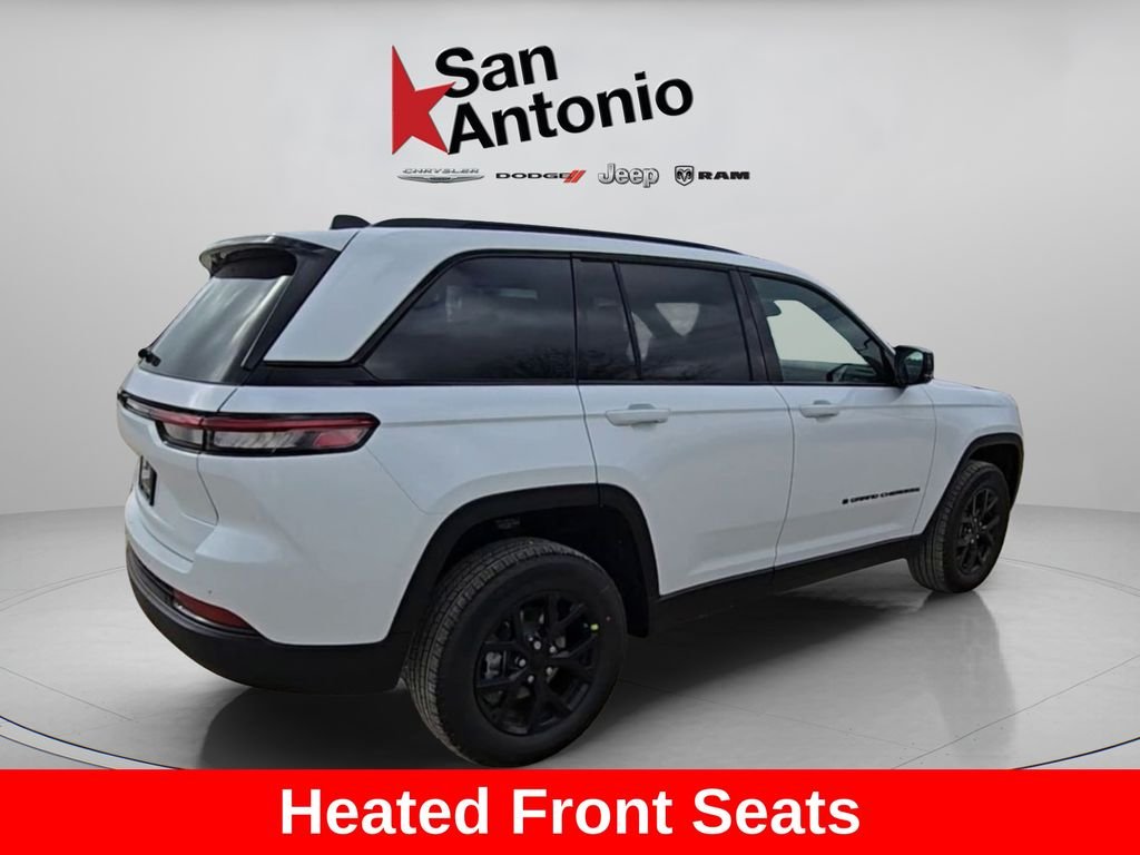 New 2025 Bright White Clear-Coat Exterior Paint Jeep Altitude X image 15