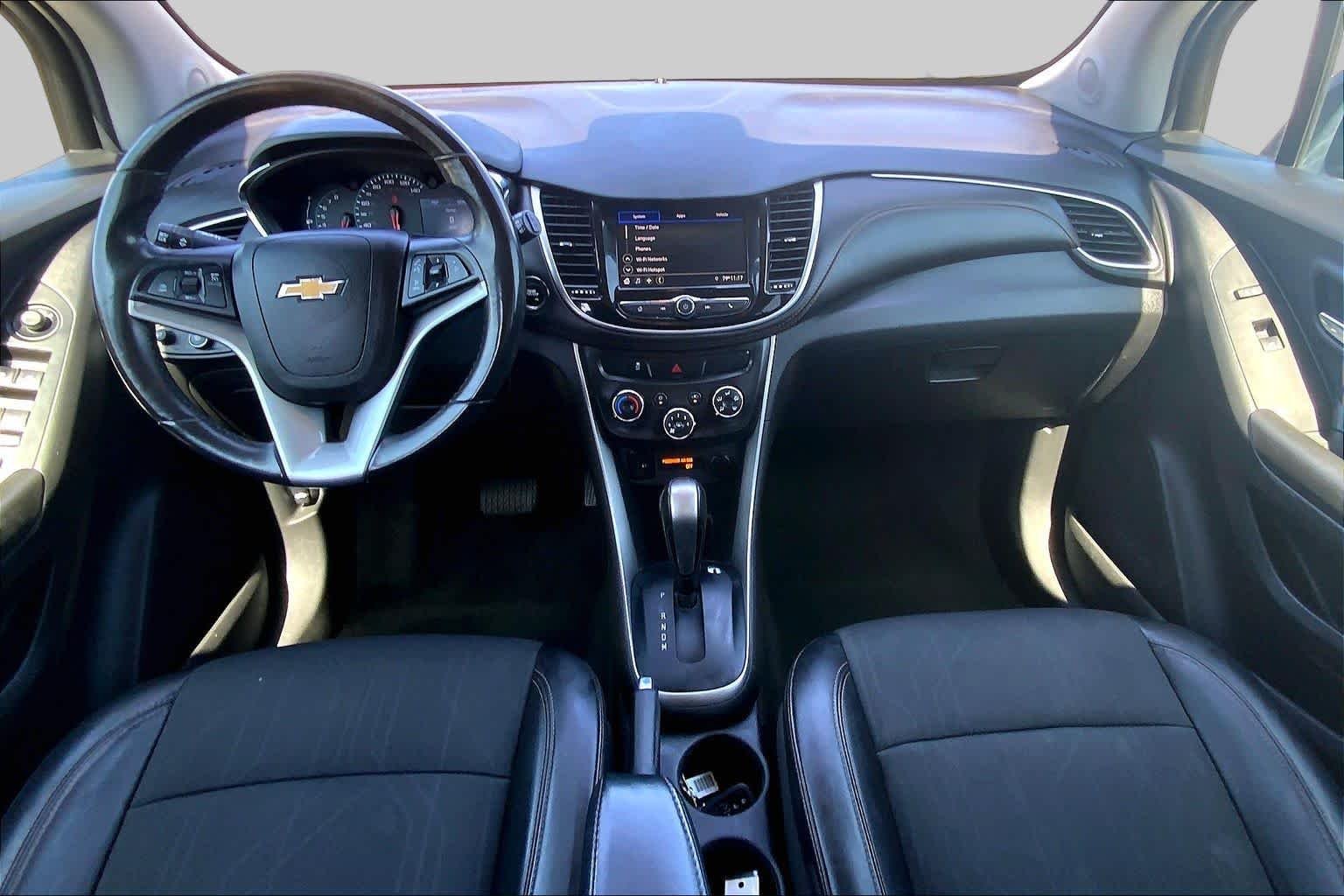 Used 2022 Shadow Gray Metallic Chevrolet LT image 15