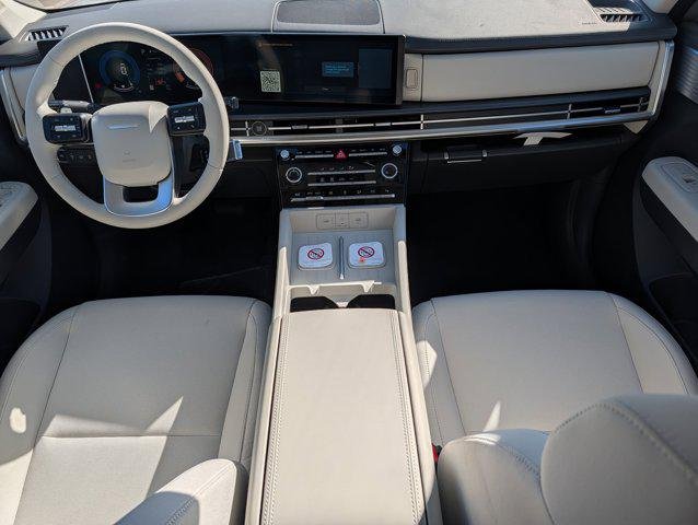New 2026 Shimmering Silver Hyundai SE image 9