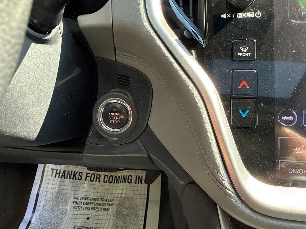 Used 2020 White Subaru Premium image 32
