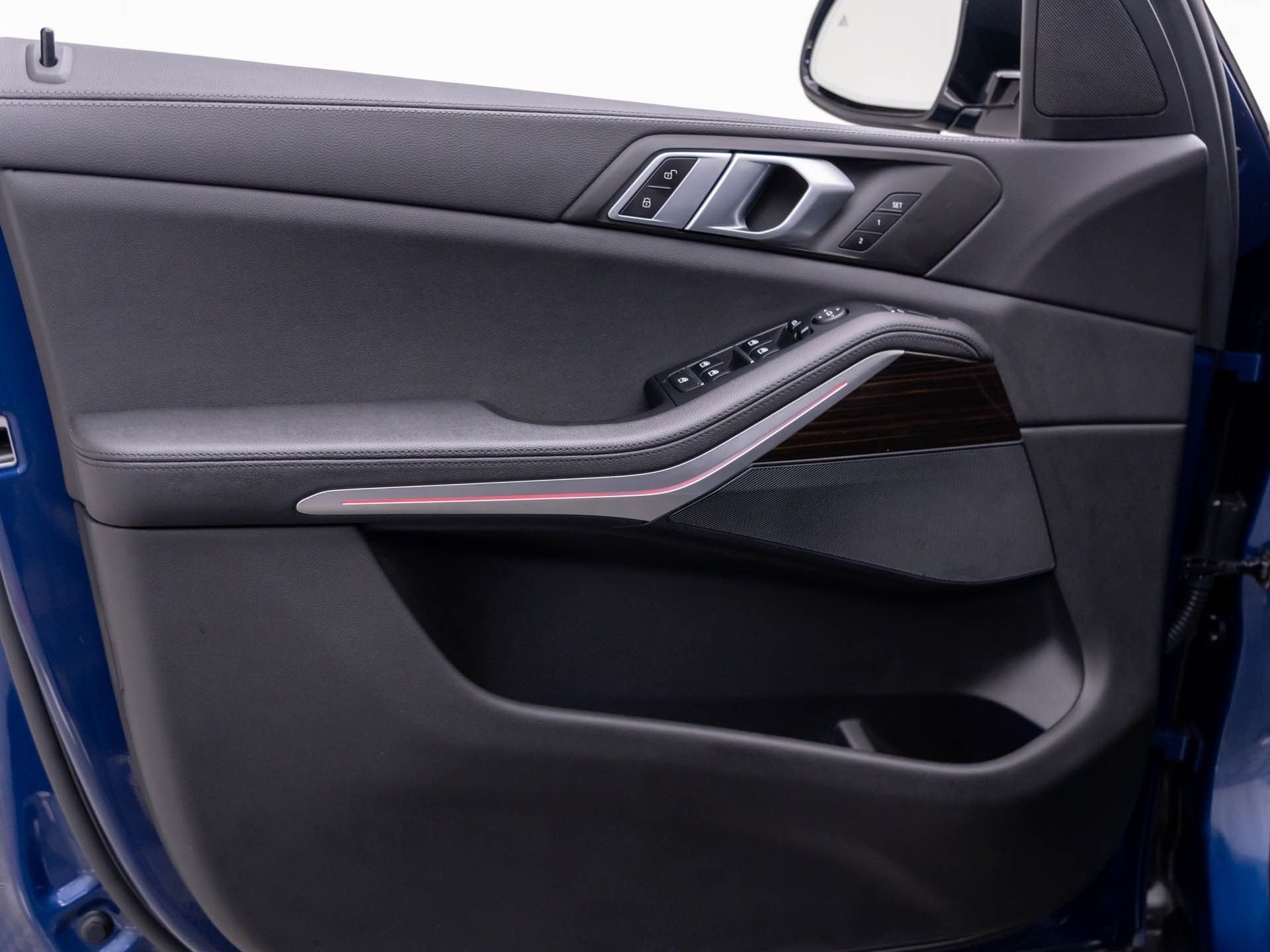 Used 2021 Blue BMW xDrive40i image 14
