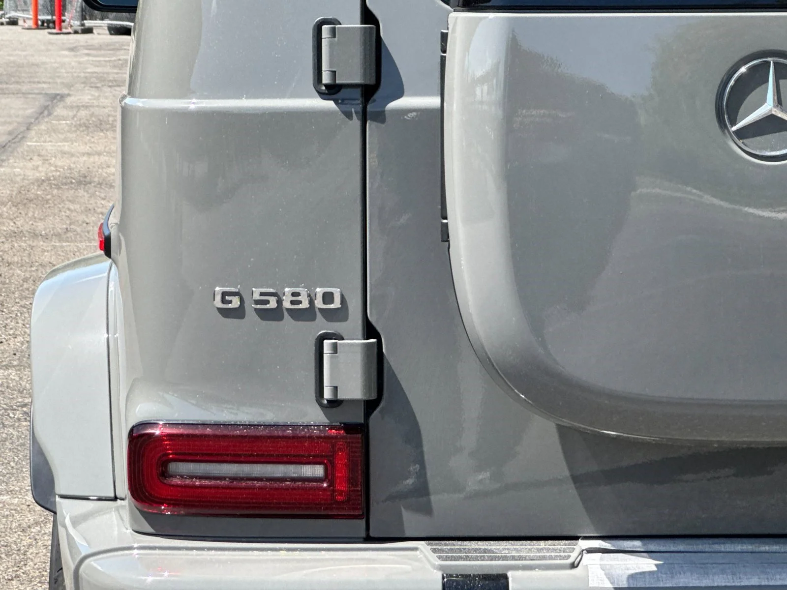 2025 Mercedes-Benz G-Class G580 - Photo 27