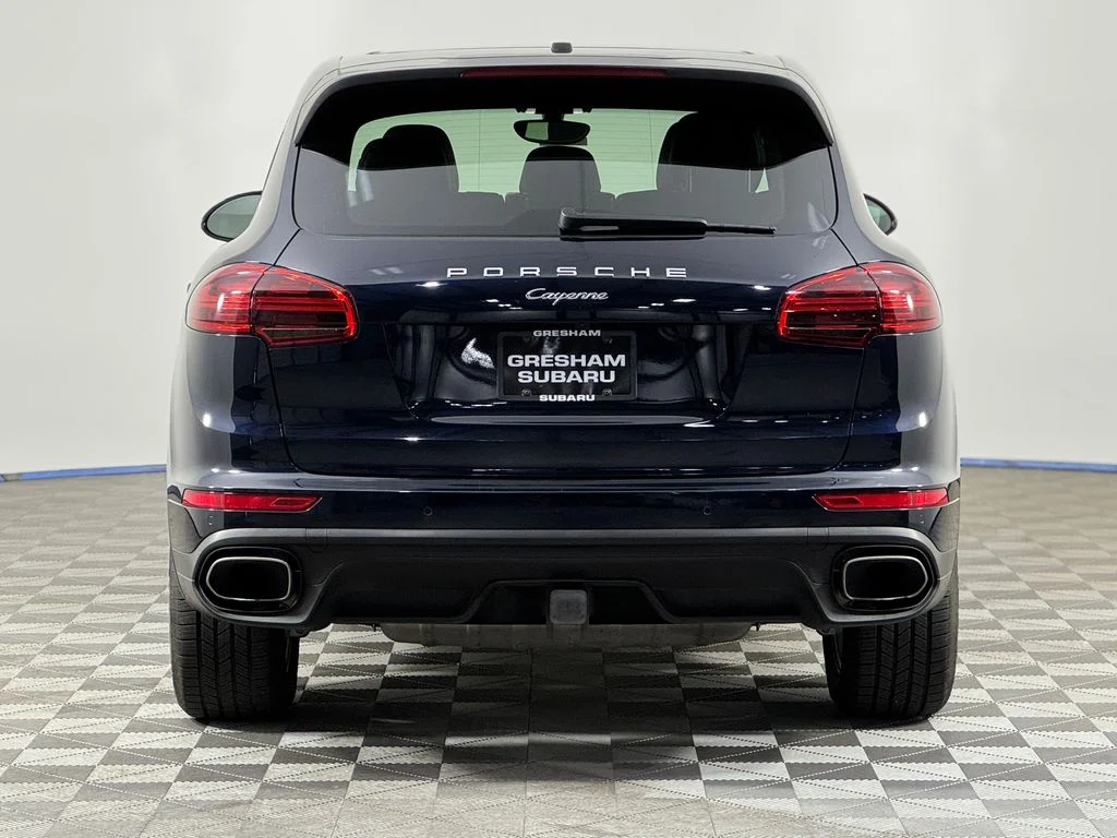 Used 2018 Moonlight Blue Metallic Porsche Base image 5
