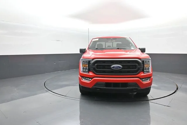 Used 2023 Red Ford XLT image 3