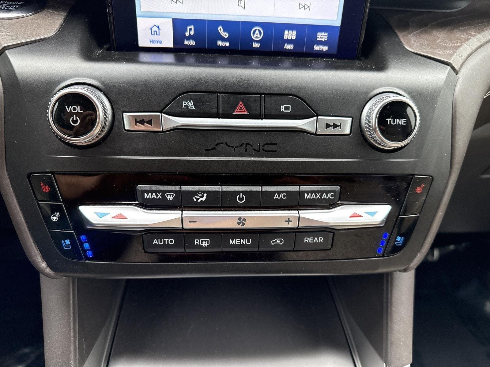2020 Ford Explorer Platinum - Photo 24