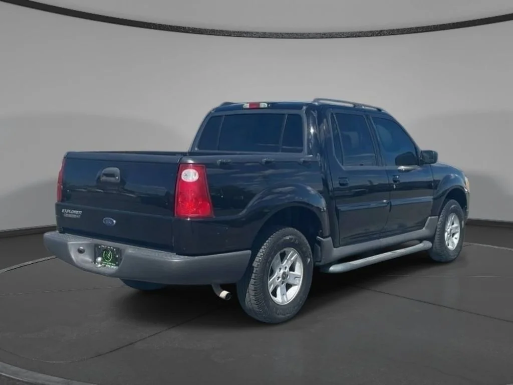 Used 2005 Black Ford Adrenalin image 7