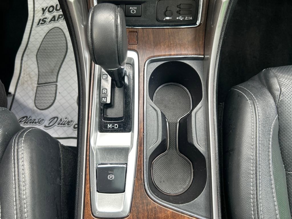 Used 2022 Silver Subaru Touring image 28