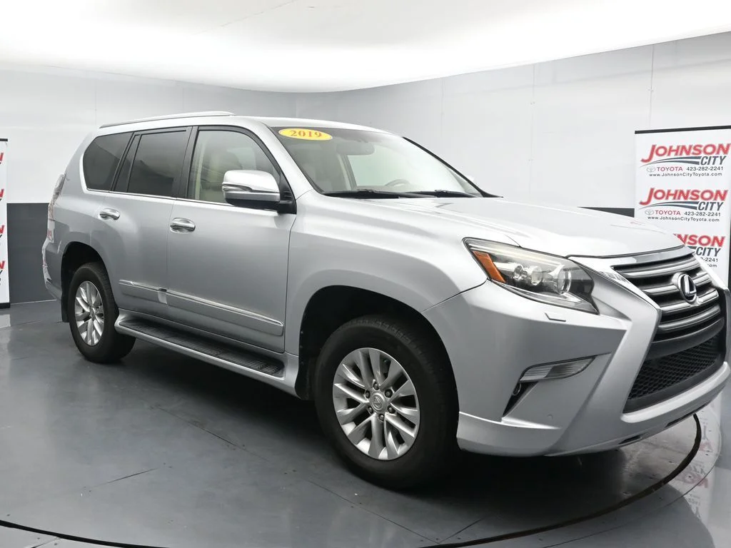 Used 2019 Silver Lexus 460 image 1