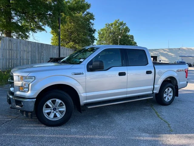 Used 2018 Silver Ford XLT image 1