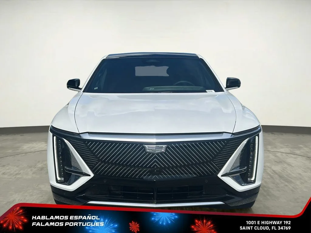 Used 2025 Crystal White Tricoat Cadillac Luxury 3 image 9