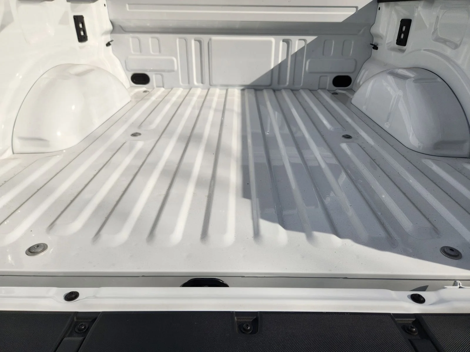 New 2026 Oxford White Ford XLT image 23