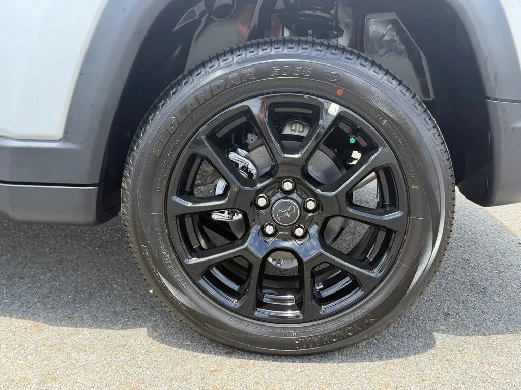 New 2026 Silver Jeep Latitude image 12