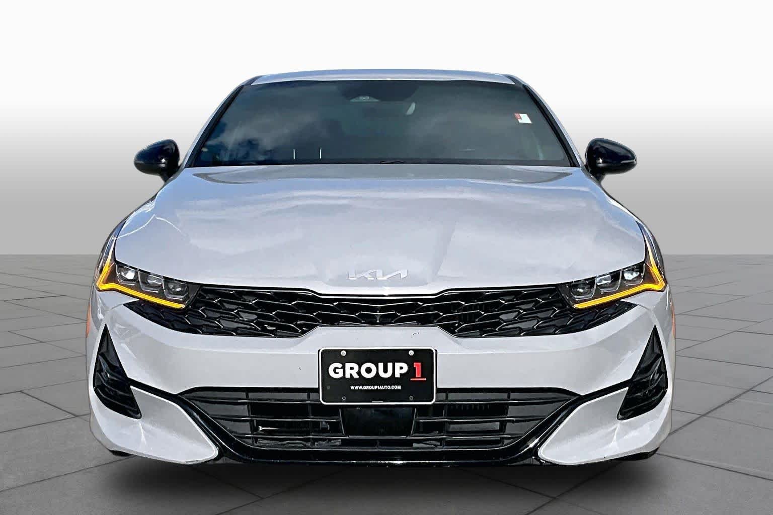 Used 2023 Wolf Gray Kia GT-Line image 4